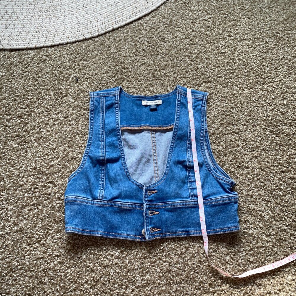 American Eagle Sleeveless Denim Vest - Picture 2 of 5